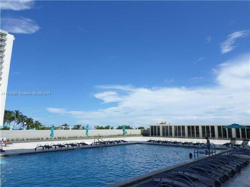 Small Image of 5601 COLLINS AVE #721, Miami Beach Number 8
