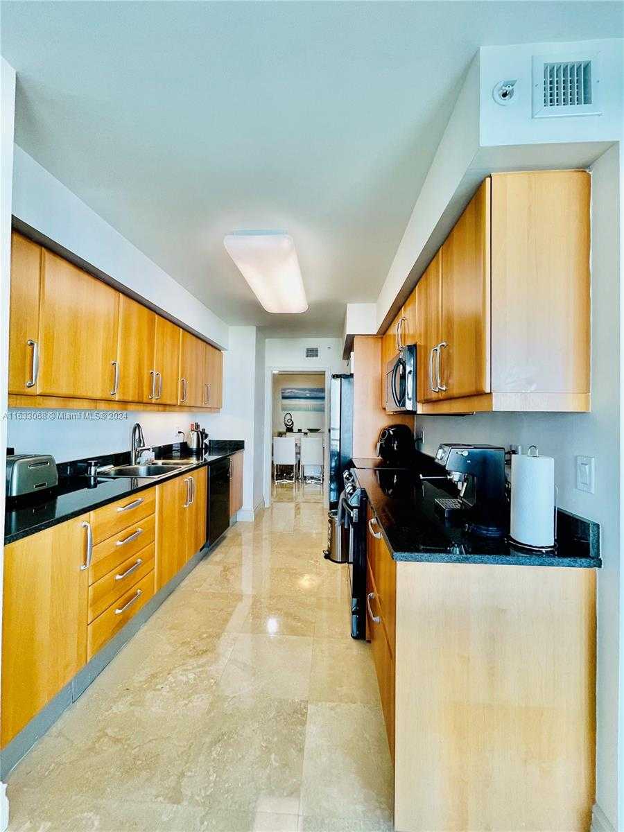 Small Image of 16500 #1652, Sunny Isles Beach Number 12