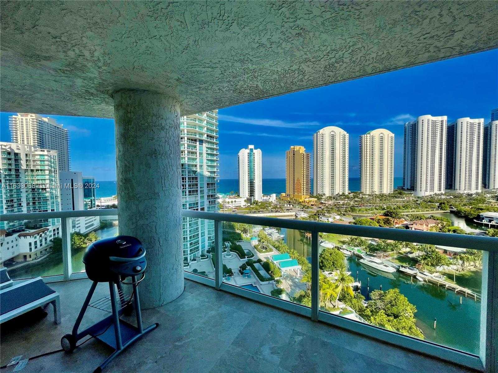 Small Image of 16500 #1652, Sunny Isles Beach Number 27