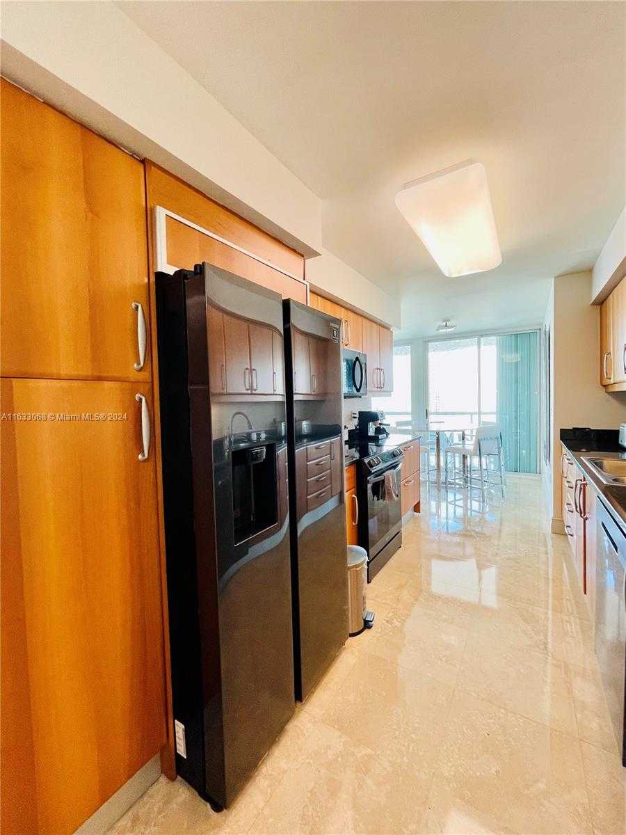 Small Image of 16500 #1652, Sunny Isles Beach Number 9
