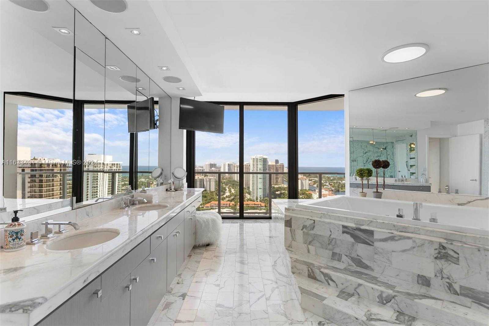 Small Image of 19500 TURNBERRY WAY #27-AB, Aventura Number 25