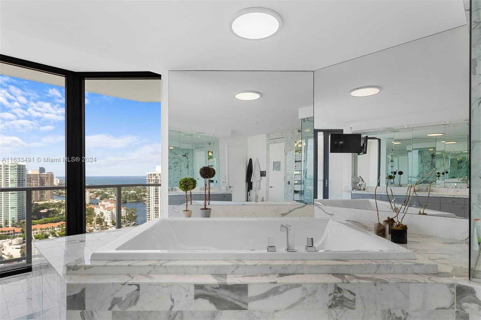 Small Image of 19500 TURNBERRY WAY #27-AB, Aventura Number 26