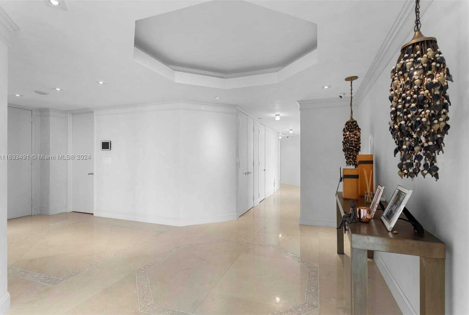 Small Image of 19500 TURNBERRY WAY #27-AB, Aventura Number 3
