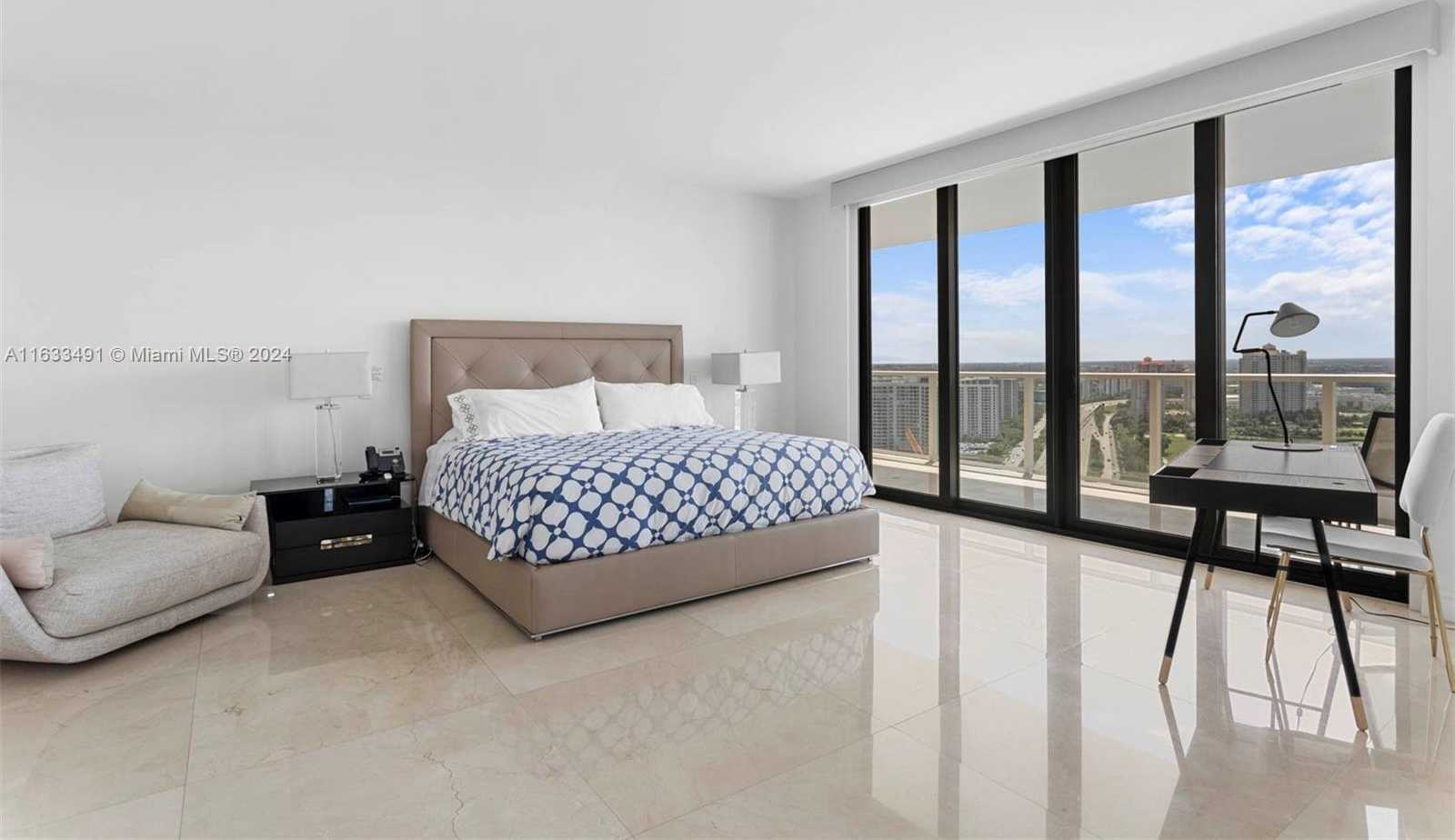 Small Image of 19500 TURNBERRY WAY #27-AB, Aventura Number 31