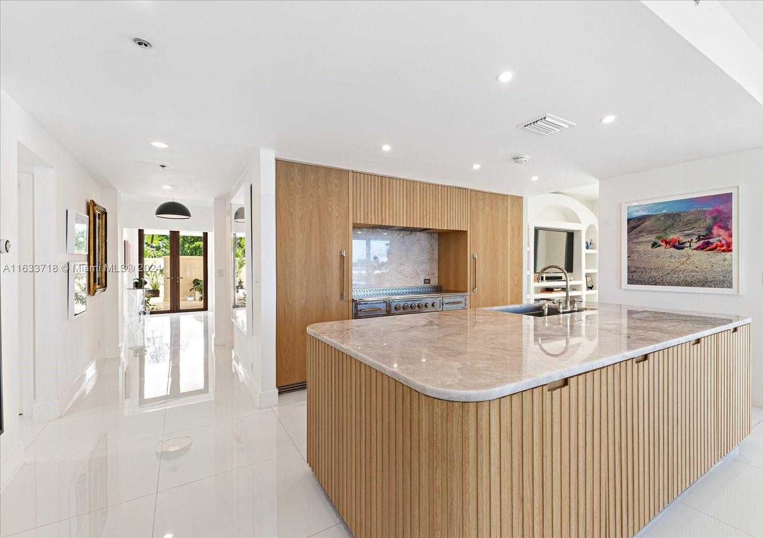 Small Image of 2411 FISHER ISLAND DR #5101, Miami Beach Number 10