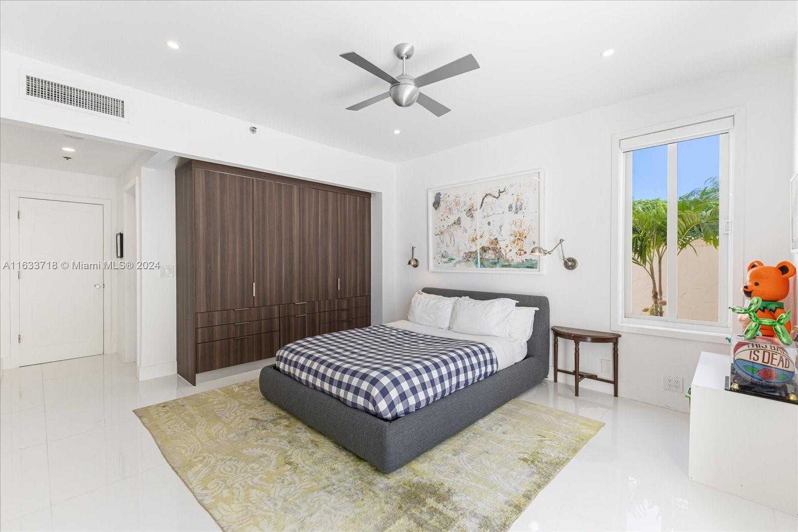 Small Image of 2411 FISHER ISLAND DR #5101, Miami Beach Number 27