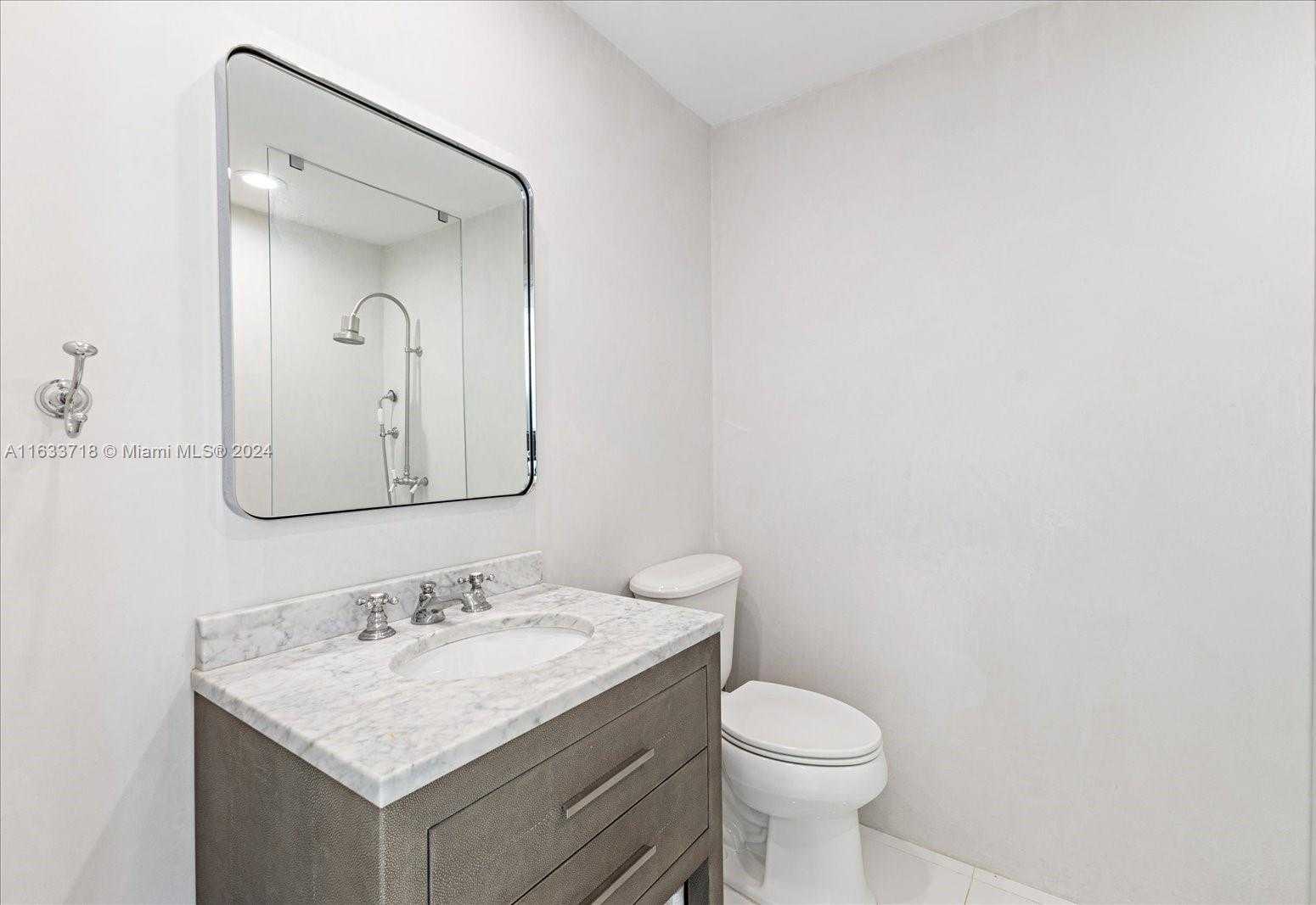 Small Image of 2411 FISHER ISLAND DR #5101, Miami Beach Number 29