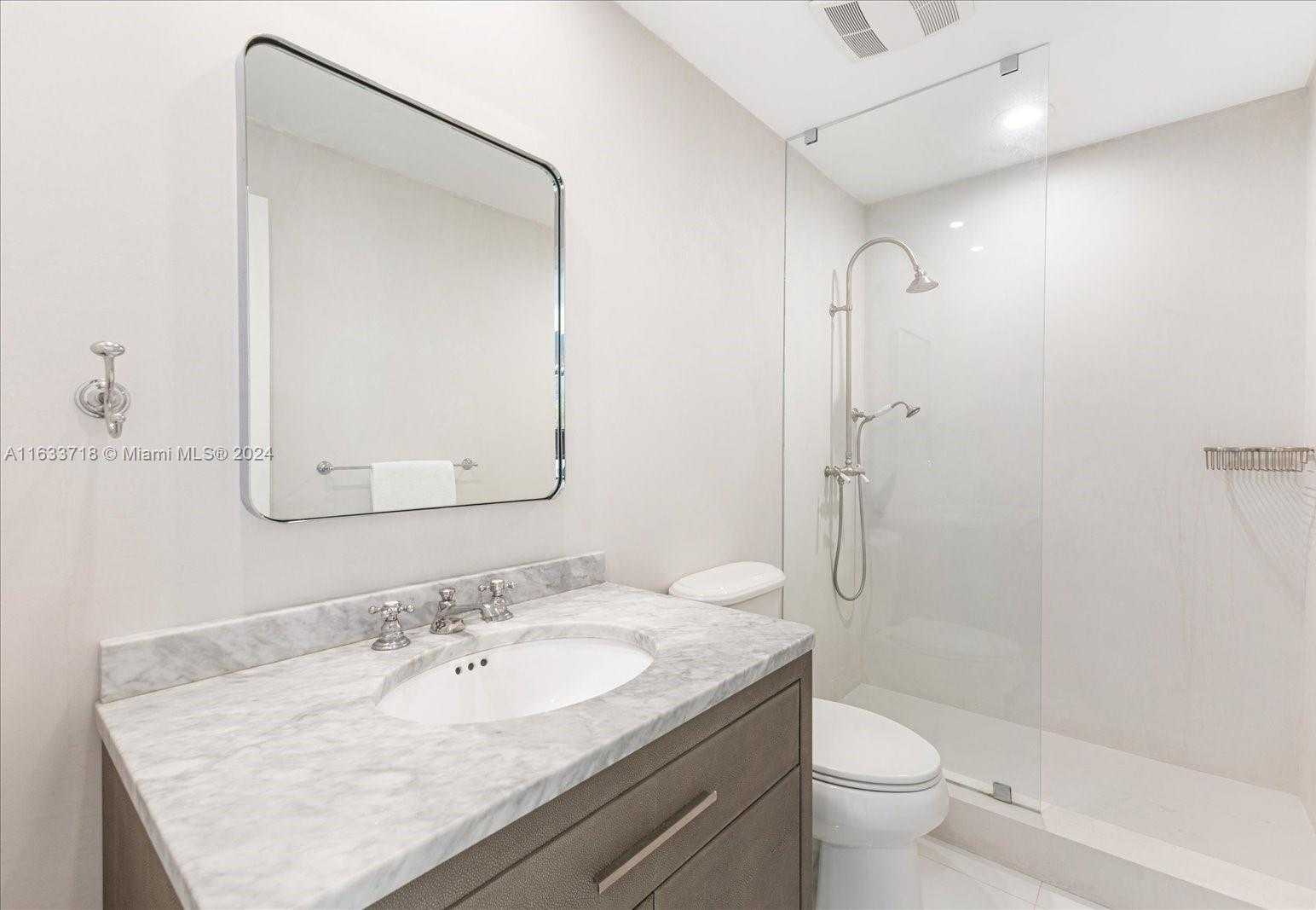 Small Image of 2411 FISHER ISLAND DR #5101, Miami Beach Number 35
