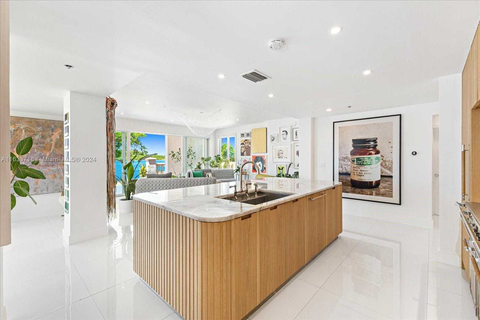 Small Image of 2411 FISHER ISLAND DR #5101, Miami Beach Number 9