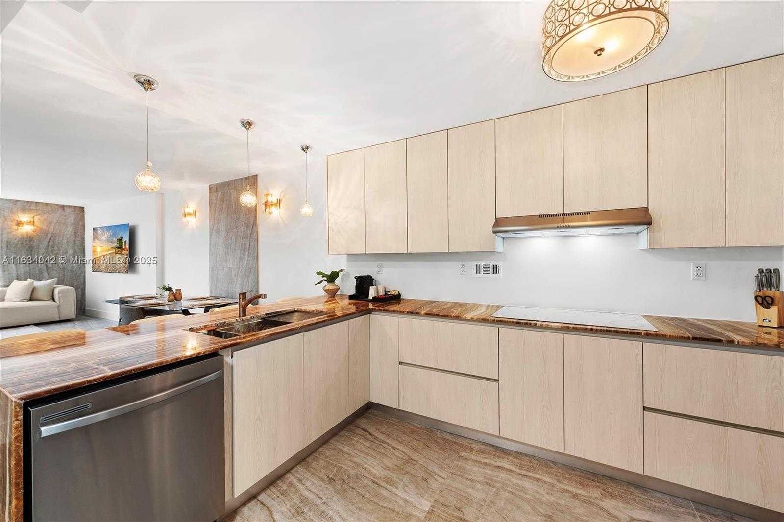 Small Image of 2301 COLLINS AVE #531, Miami Beach Number 13