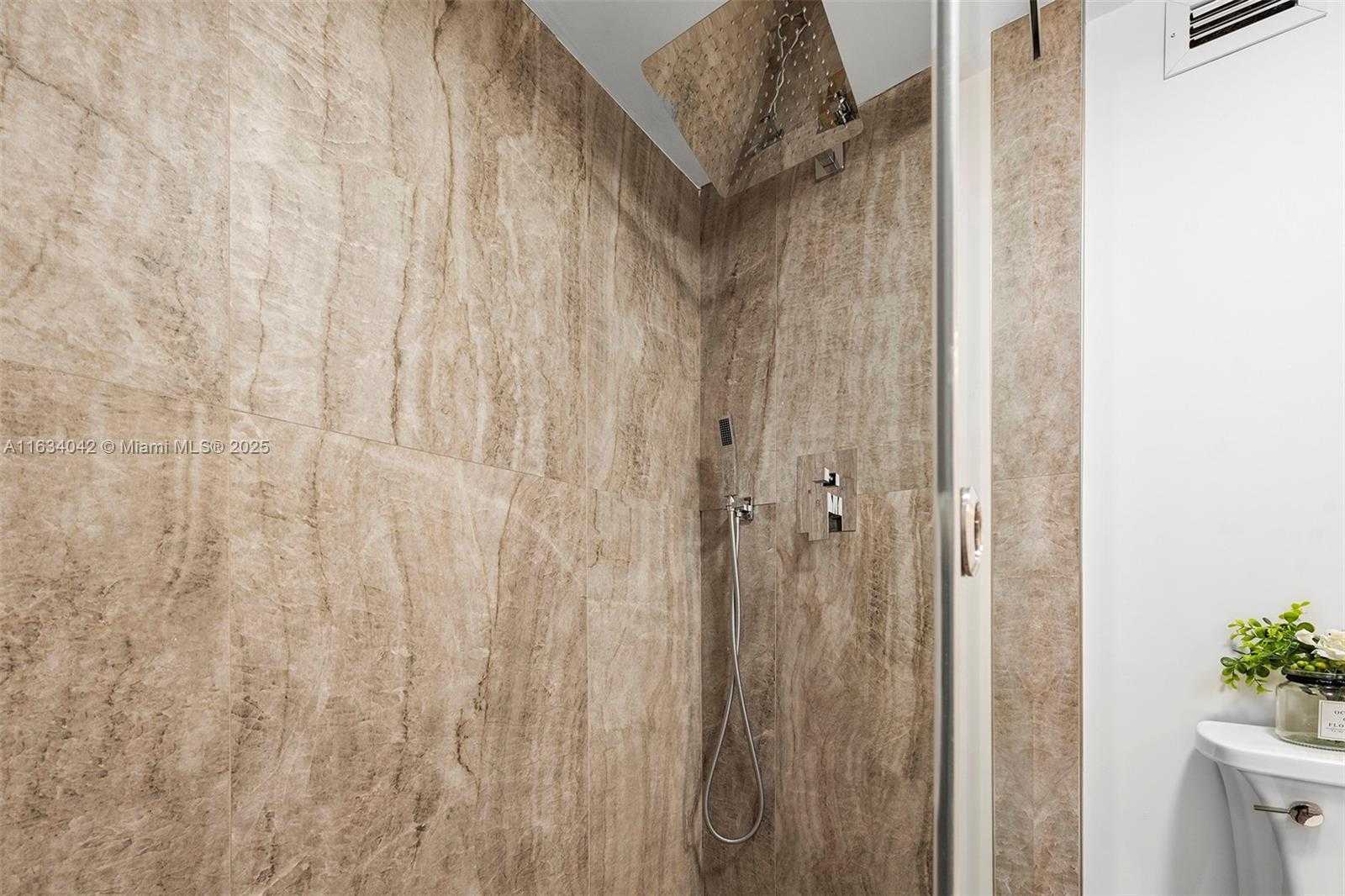 Small Image of 2301 COLLINS AVE #531, Miami Beach Number 21