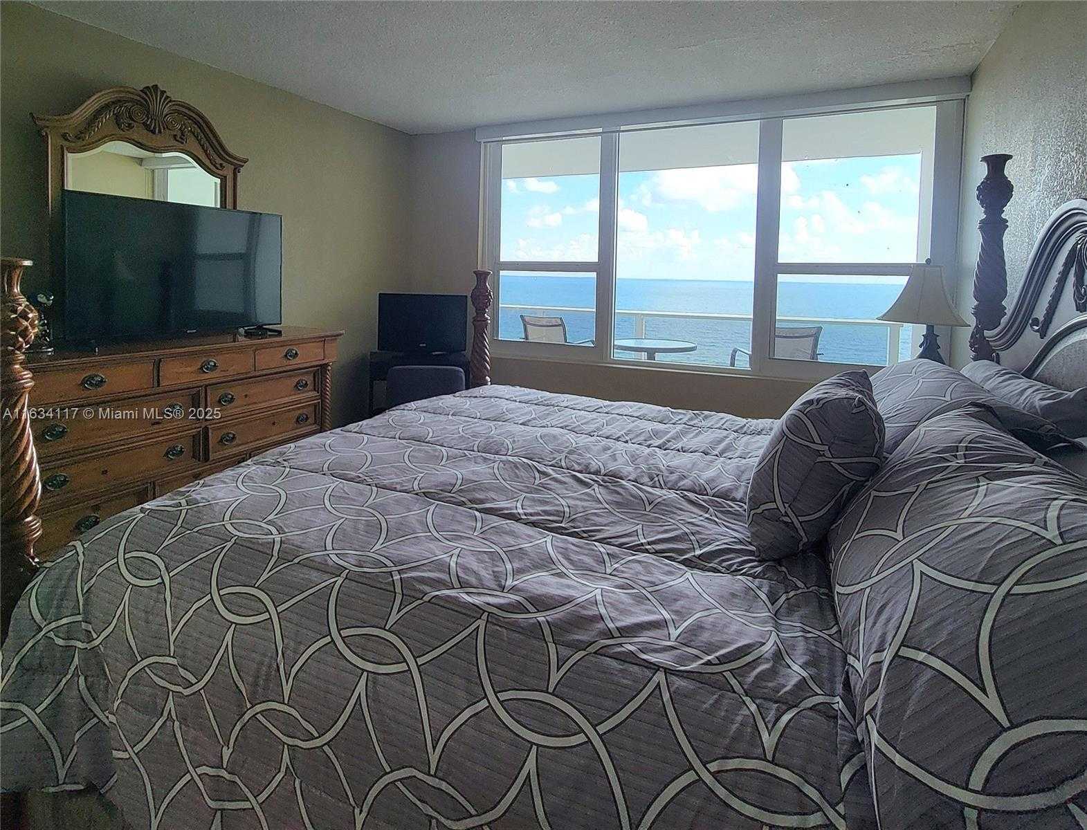 Small Image of 3505 SOUTH OCEAN DR #1406, Hollywood Number 12