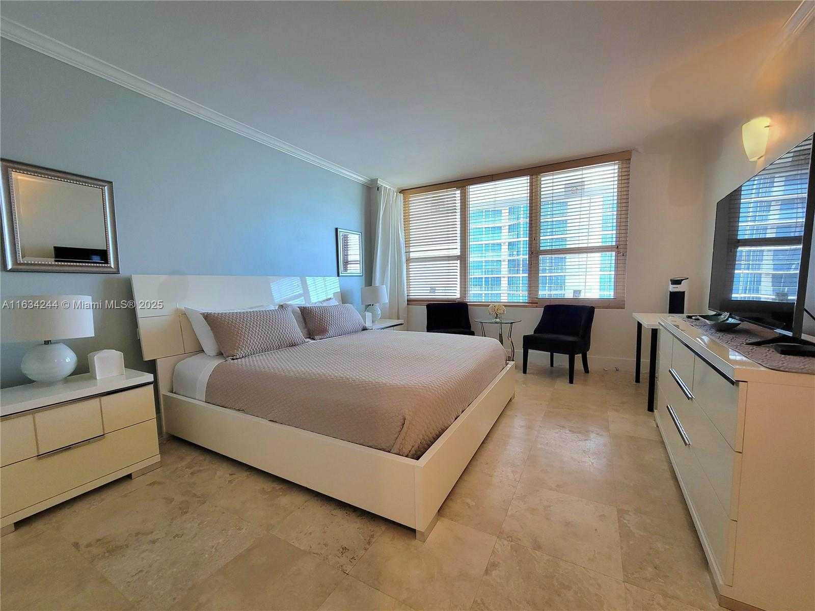 Small Image of 3505 SOUTH OCEAN DR #1409, Hollywood Number 14