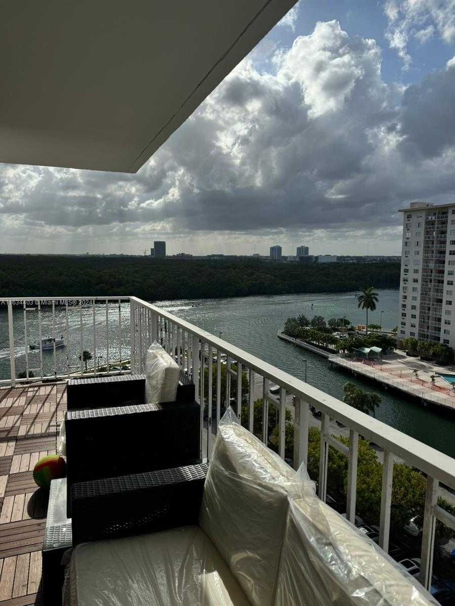 Small Image of 500 BAYVIEW DR #1021, Sunny Isles Beach Number 29