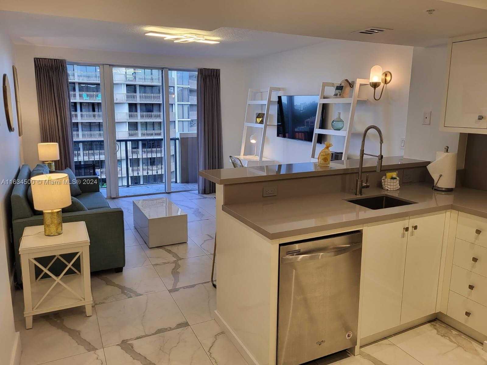 Small Image of 2951 SOUTH BAYSHORE DR #1109, Miami Number 3