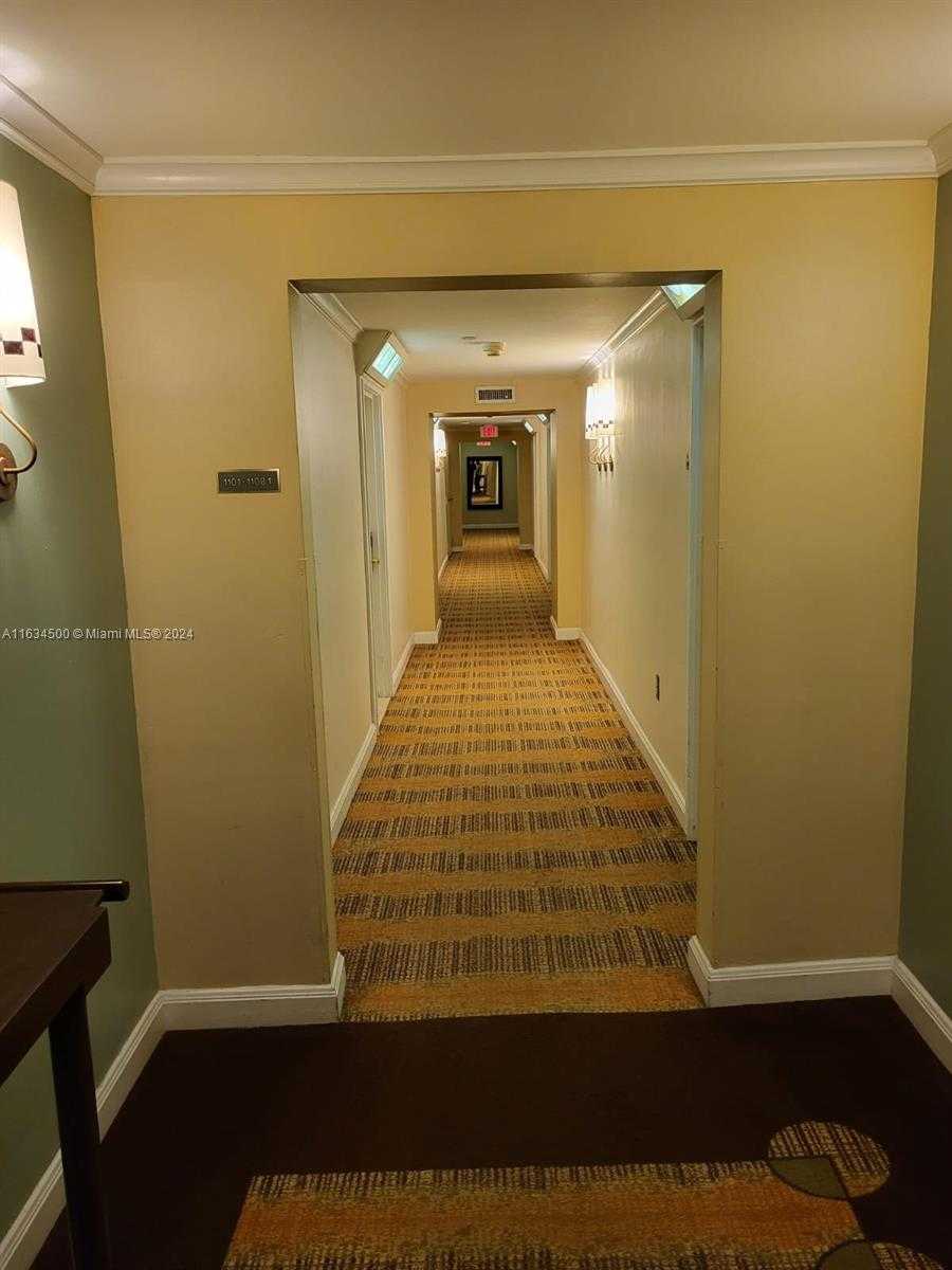 Small Image of 2951 SOUTH BAYSHORE DR #1109, Miami Number 31