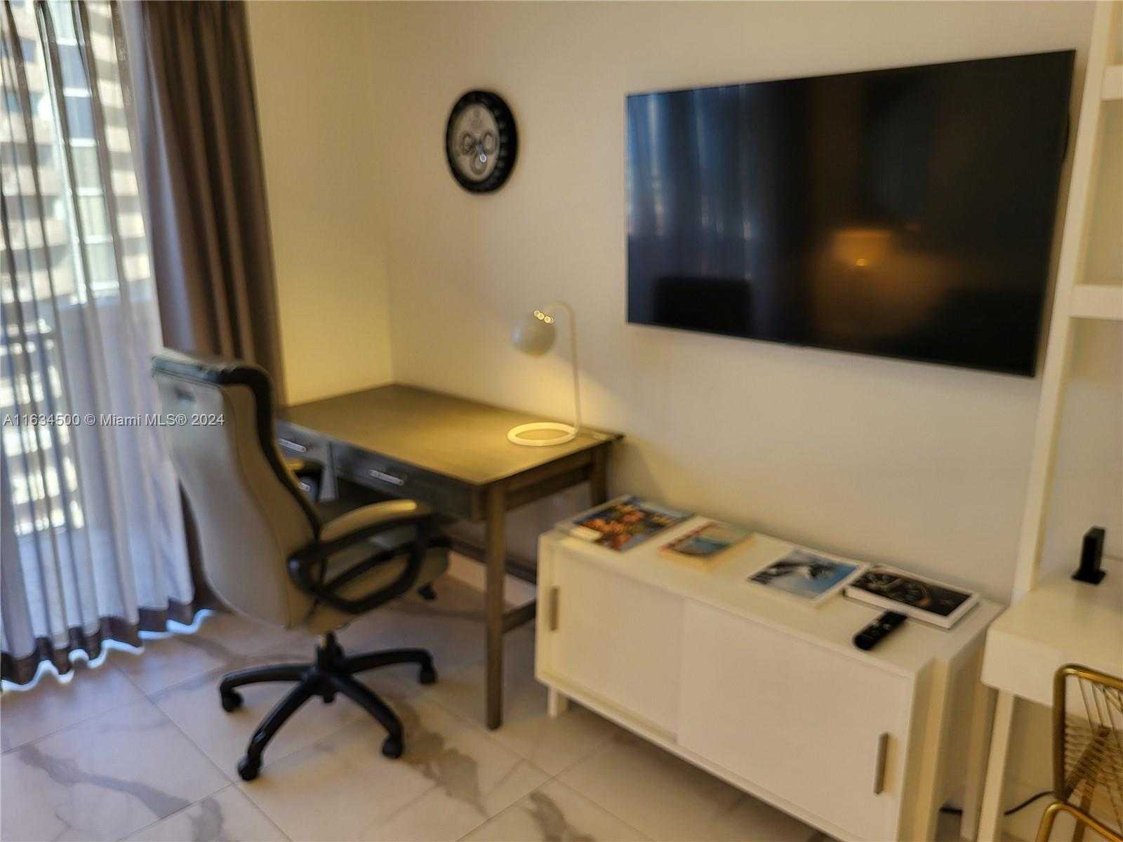 Small Image of 2951 SOUTH BAYSHORE DR #1109, Miami Number 37