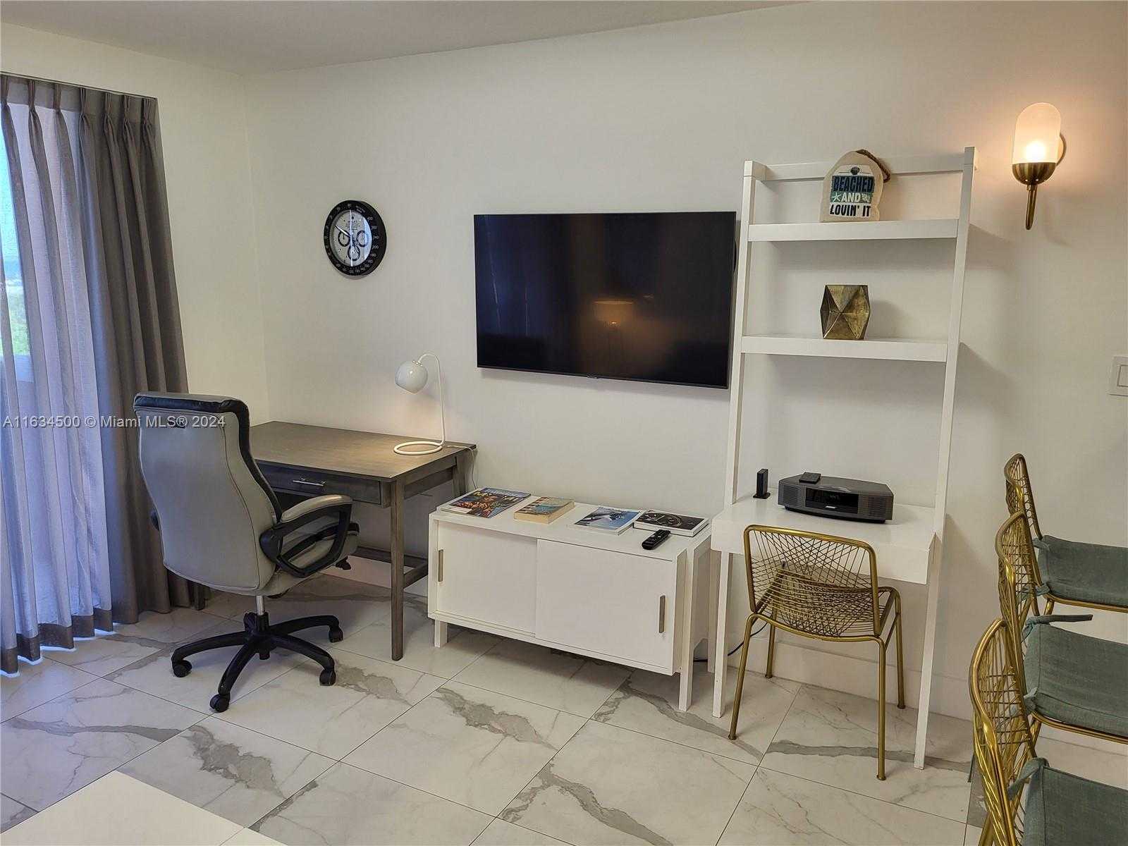 Small Image of 2951 SOUTH BAYSHORE DR #1109, Miami Number 4