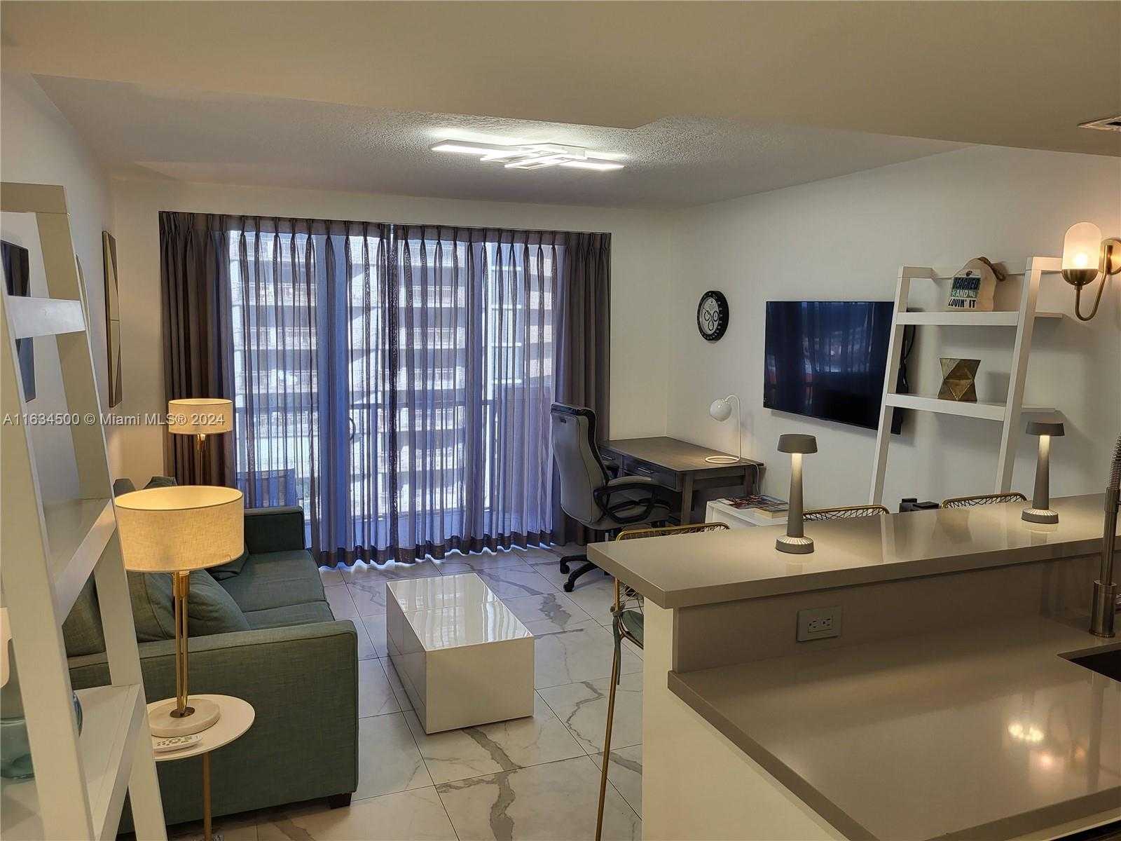 Small Image of 2951 SOUTH BAYSHORE DR #1109, Miami Number 6