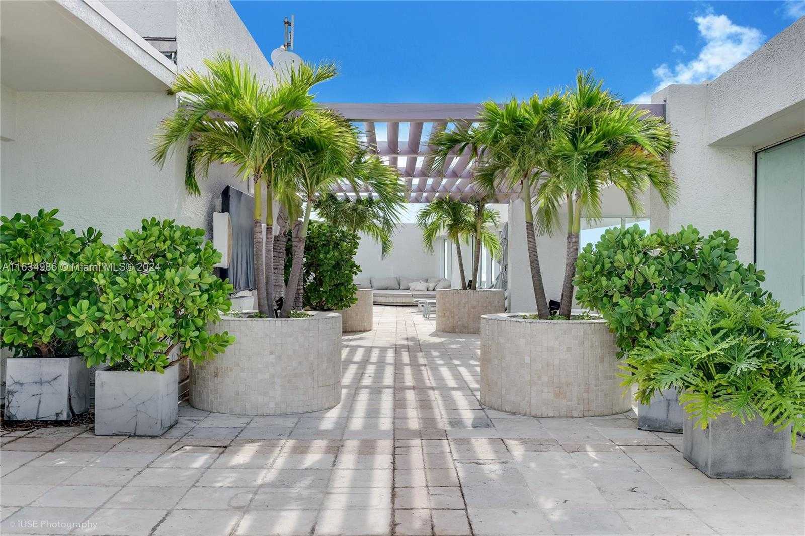 Small Image of 450 ALTON RD #PH1, Miami Beach Number 35