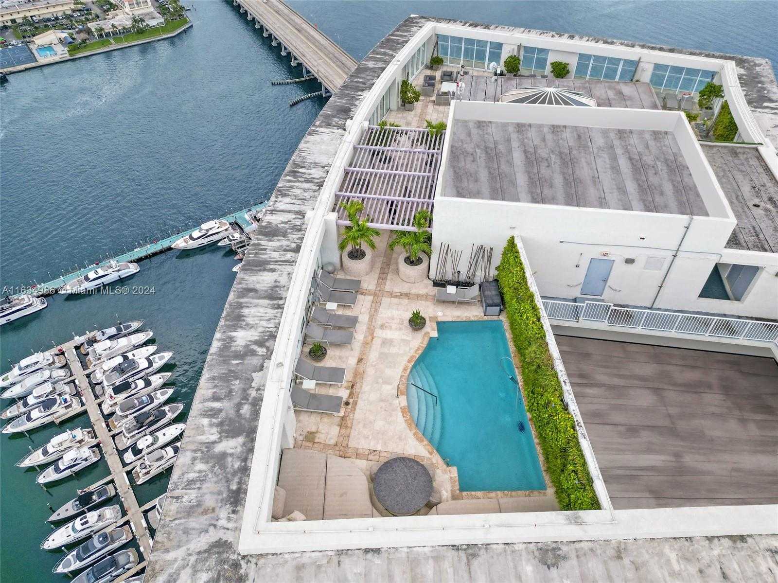 Small Image of 450 ALTON RD #PH1, Miami Beach Number 36