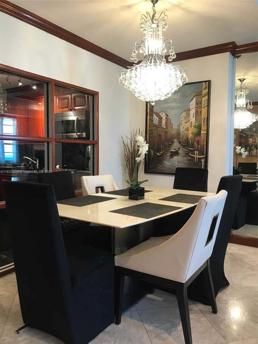 Small Image of 100 LINCOLN RD #1633, Miami Beach Number 12