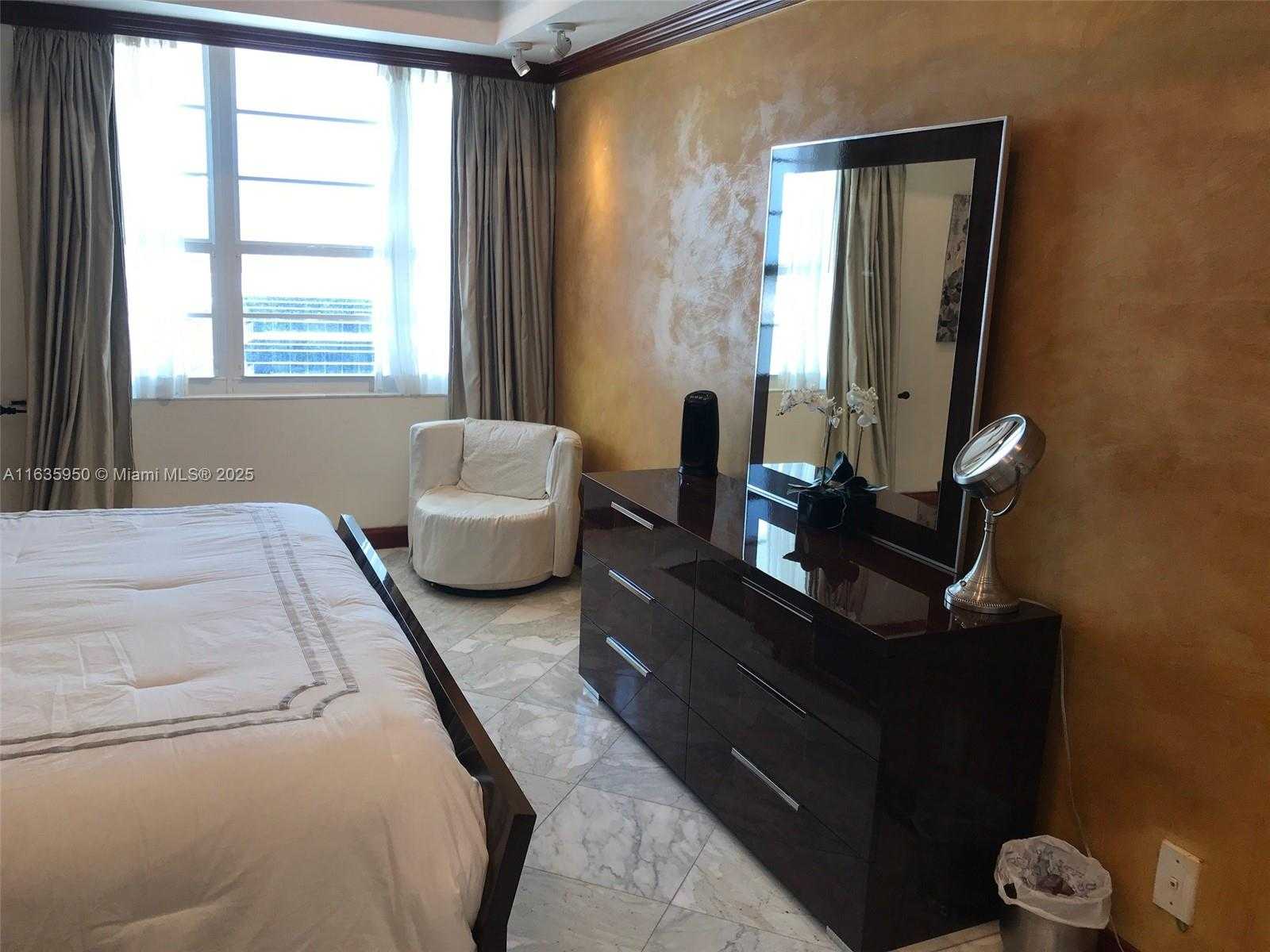 Small Image of 100 LINCOLN RD #1633, Miami Beach Number 20