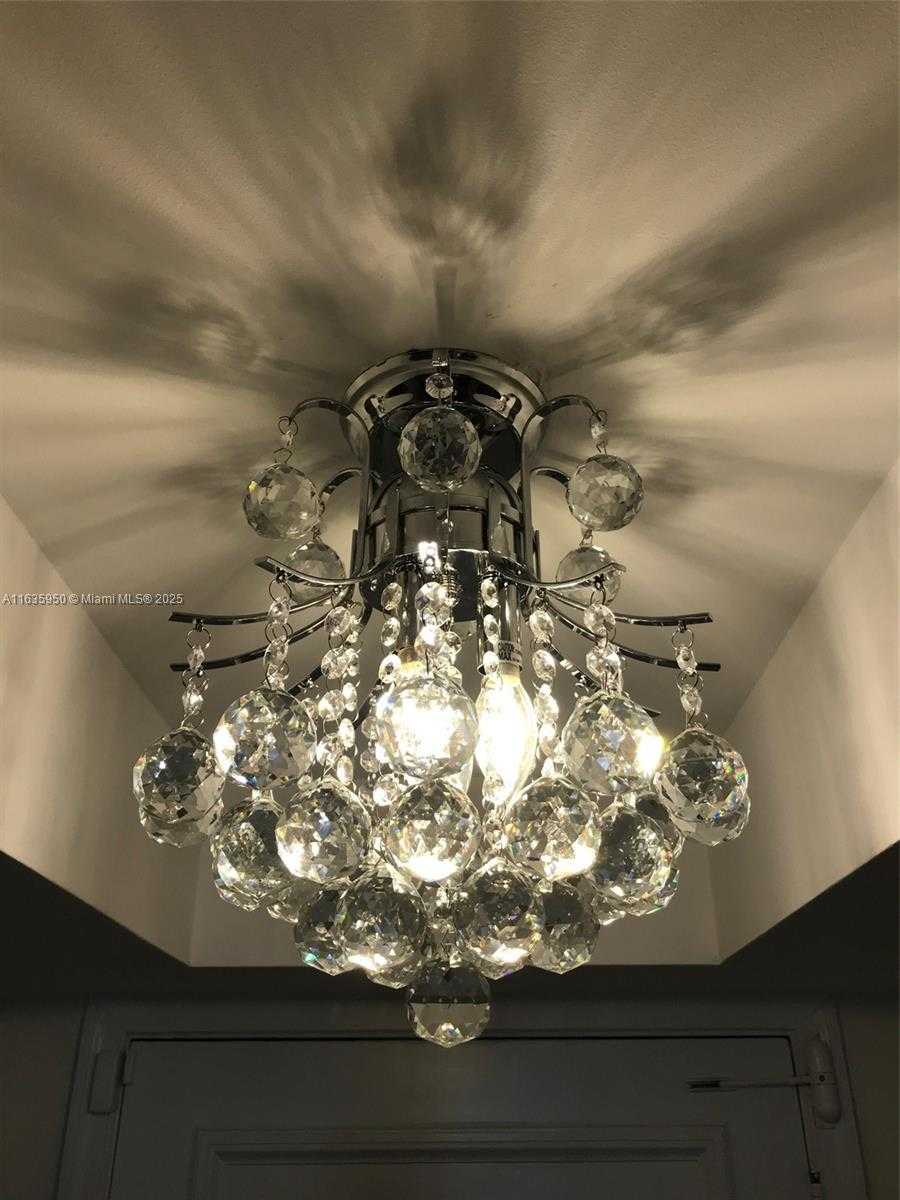 Small Image of 100 LINCOLN RD #1633, Miami Beach Number 30