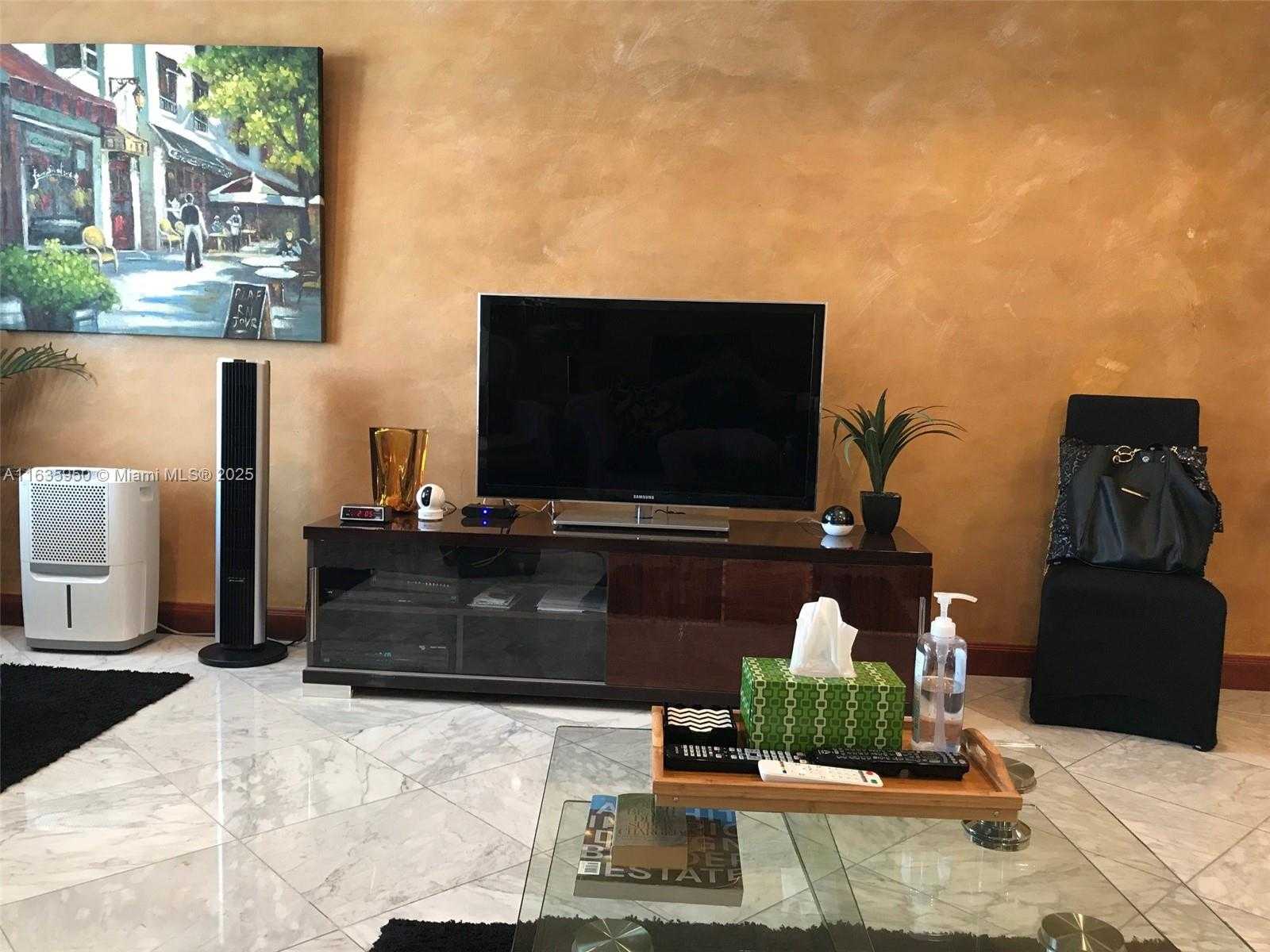 Small Image of 100 LINCOLN RD #1633, Miami Beach Number 6