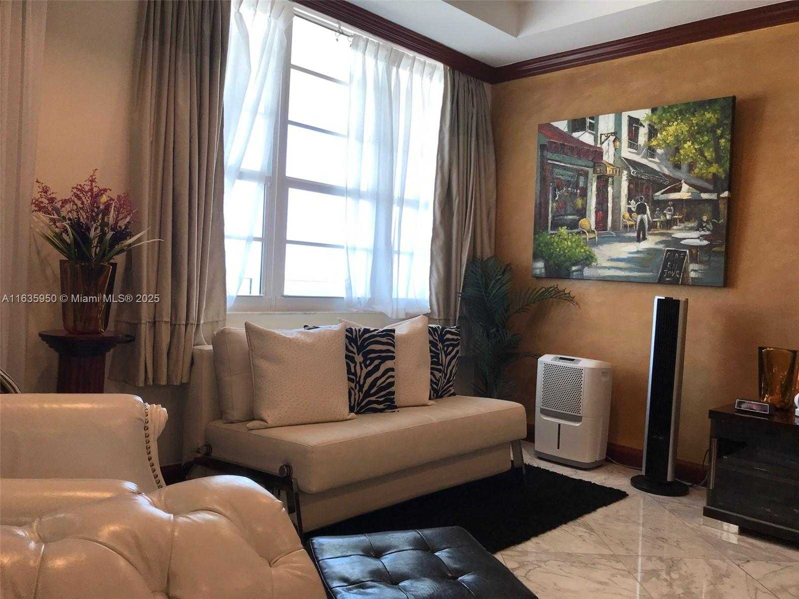 Small Image of 100 LINCOLN RD #1633, Miami Beach Number 8