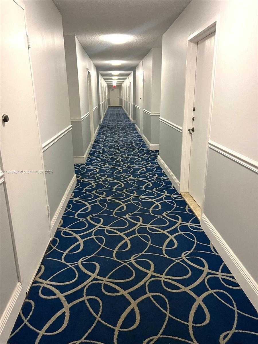 Small Image of 1600 SOUTH OCEAN DR #12C, Hollywood Number 28