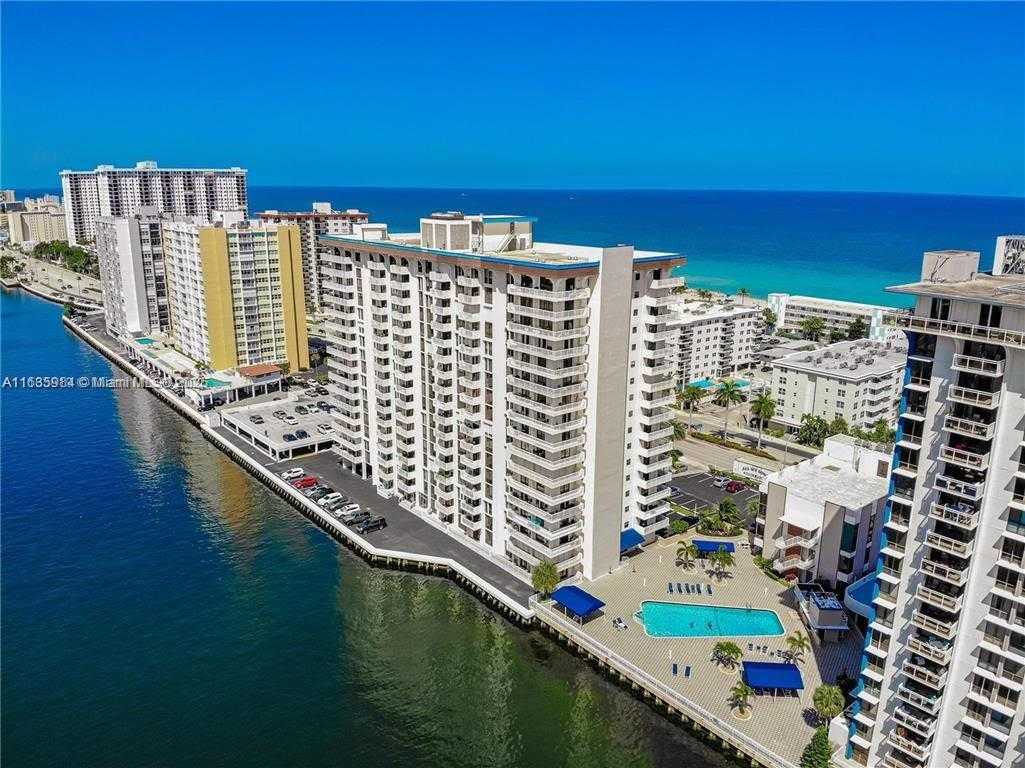 Small Image of 1600 SOUTH OCEAN DR #12C, Hollywood Number 4