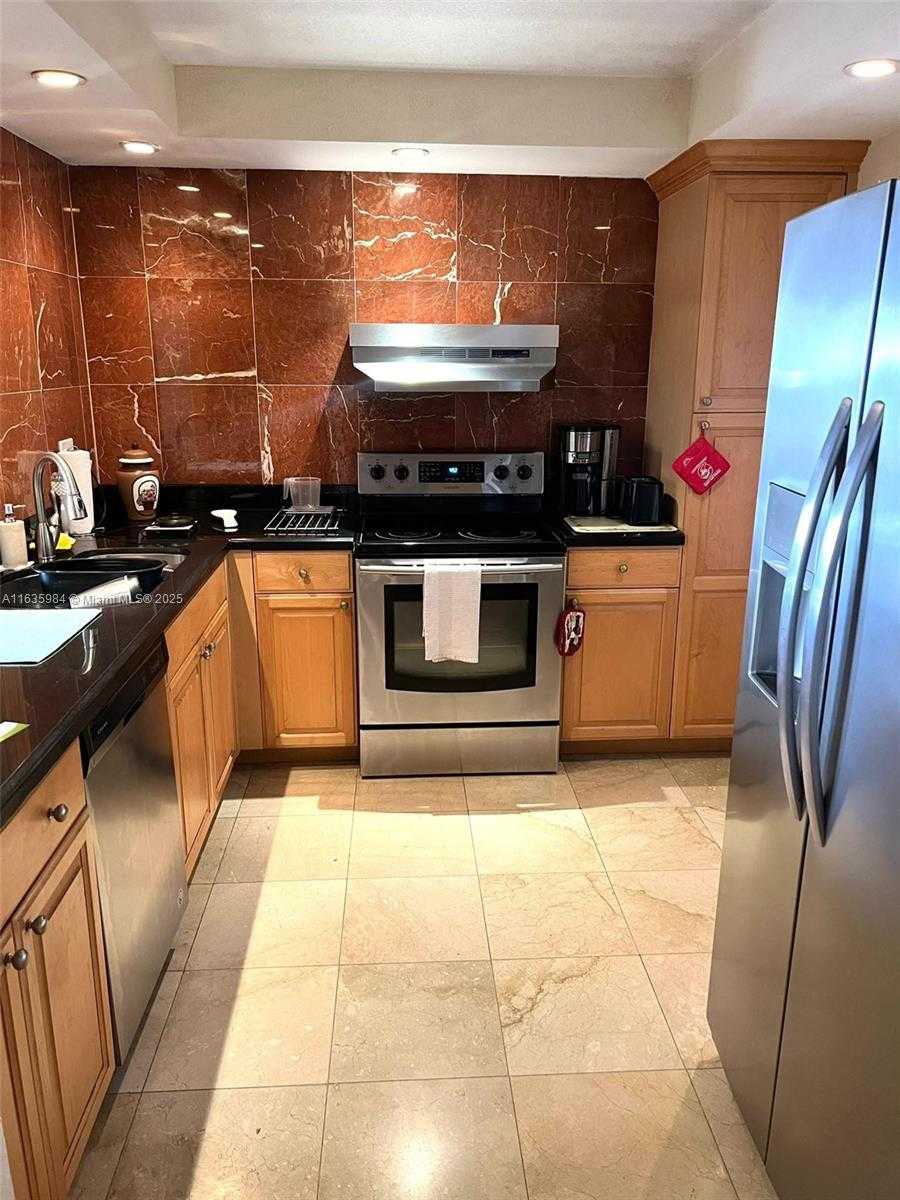 Small Image of 1600 SOUTH OCEAN DR #12C, Hollywood Number 5