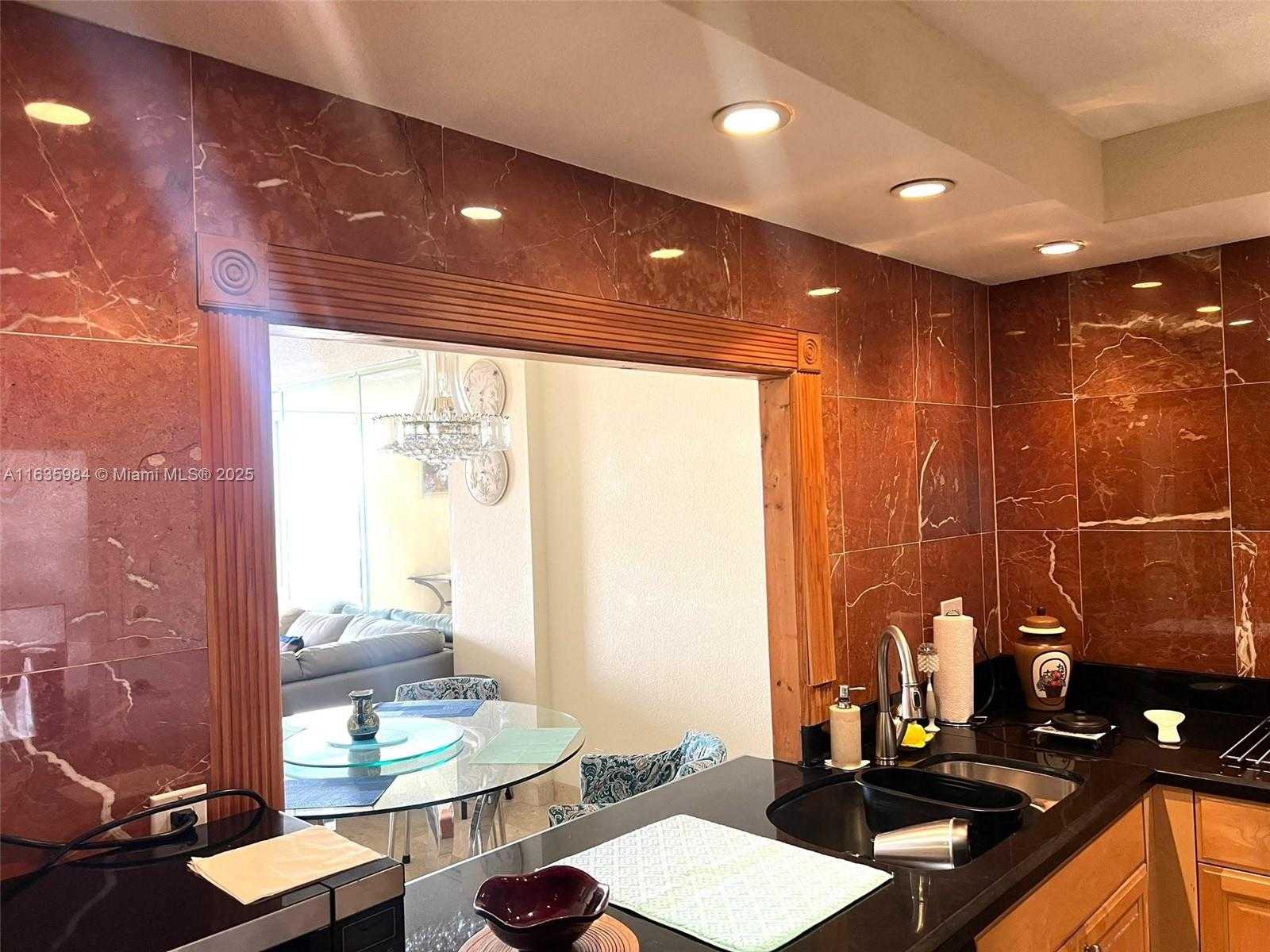 Small Image of 1600 SOUTH OCEAN DR #12C, Hollywood Number 8