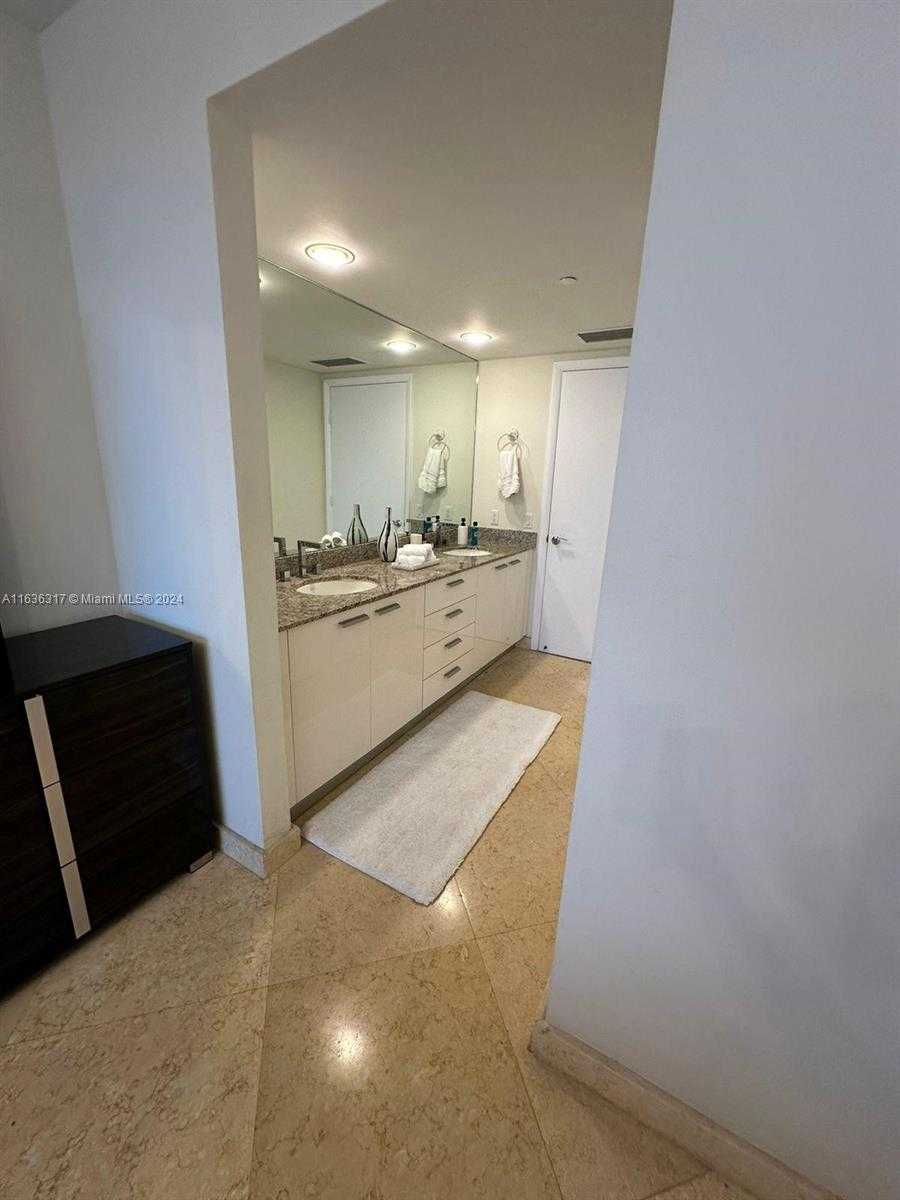 Small Image of 1800 SOUTH OCEAN DR #1606, Hallandale Beach Number 24
