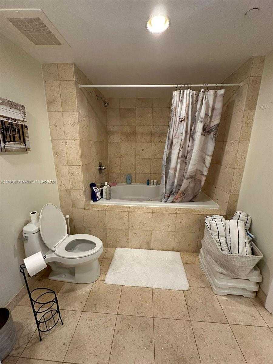 Small Image of 1800 SOUTH OCEAN DR #1606, Hallandale Beach Number 26