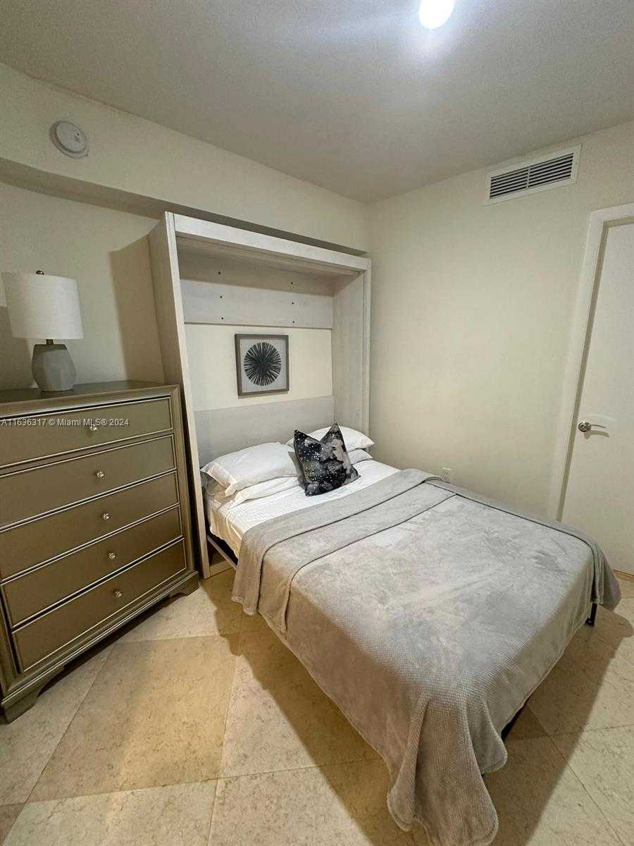Small Image of 1800 SOUTH OCEAN DR #1606, Hallandale Beach Number 28