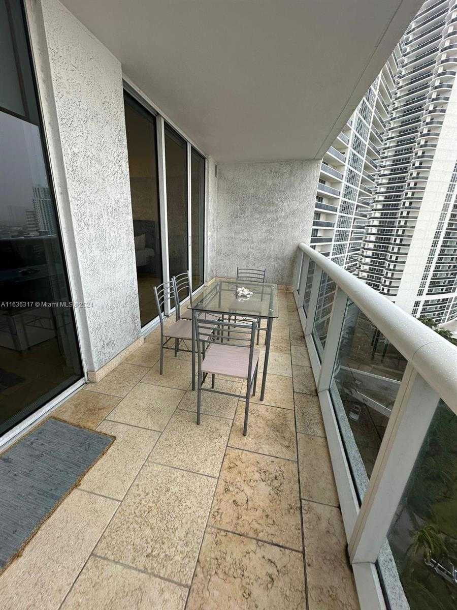 Small Image of 1800 SOUTH OCEAN DR #1606, Hallandale Beach Number 7