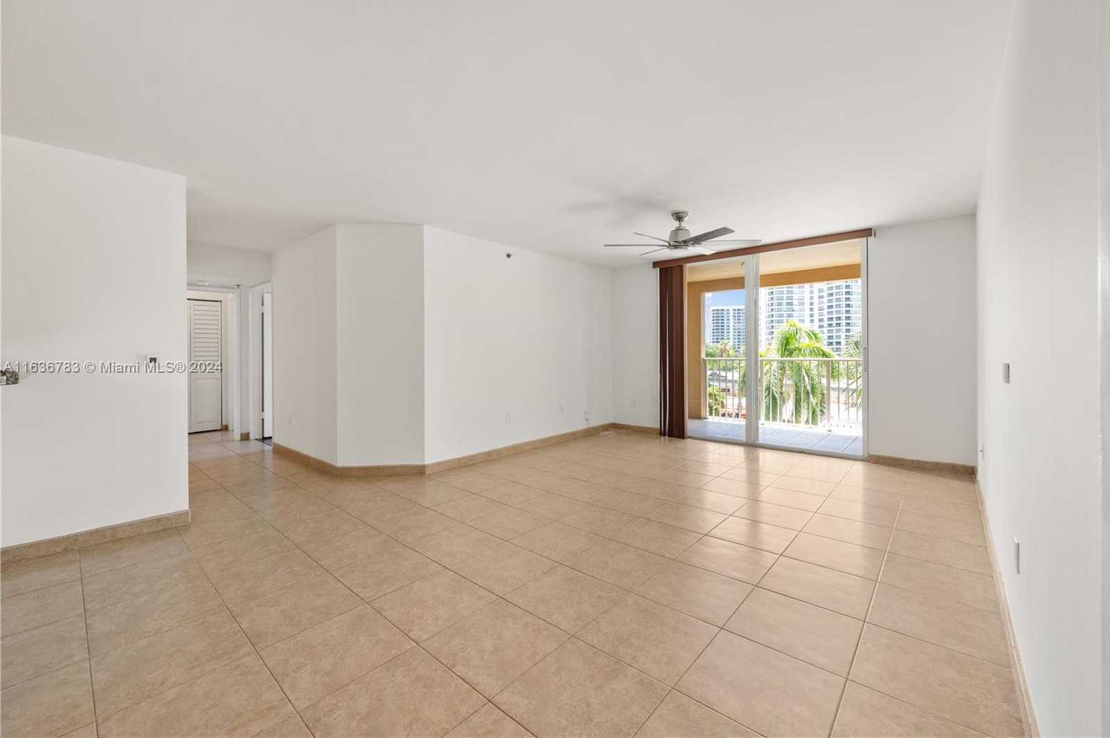 Small Image of 19501 EAST COUNTRY CLUB DR #9508, Aventura Number 3