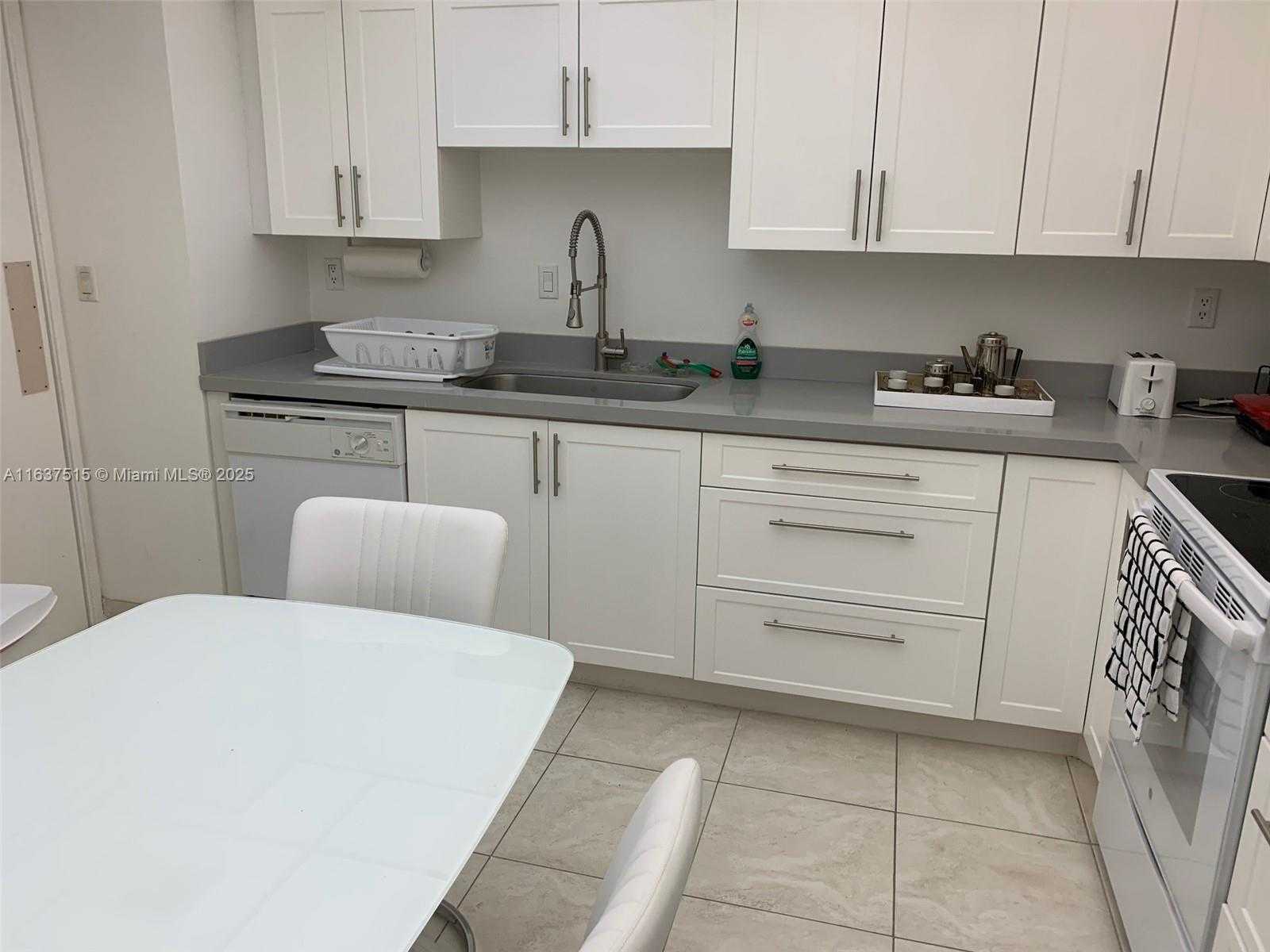Small Image of 201 CRANDON BLVD #207, Key Biscayne Number 18