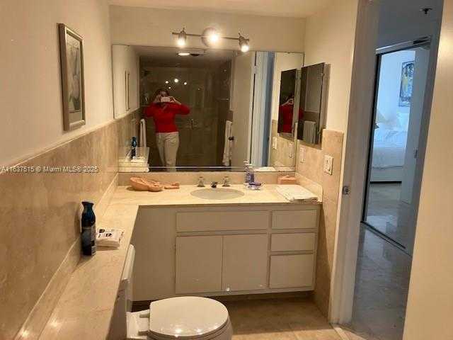 Small Image of 201 CRANDON BLVD #207, Key Biscayne Number 30