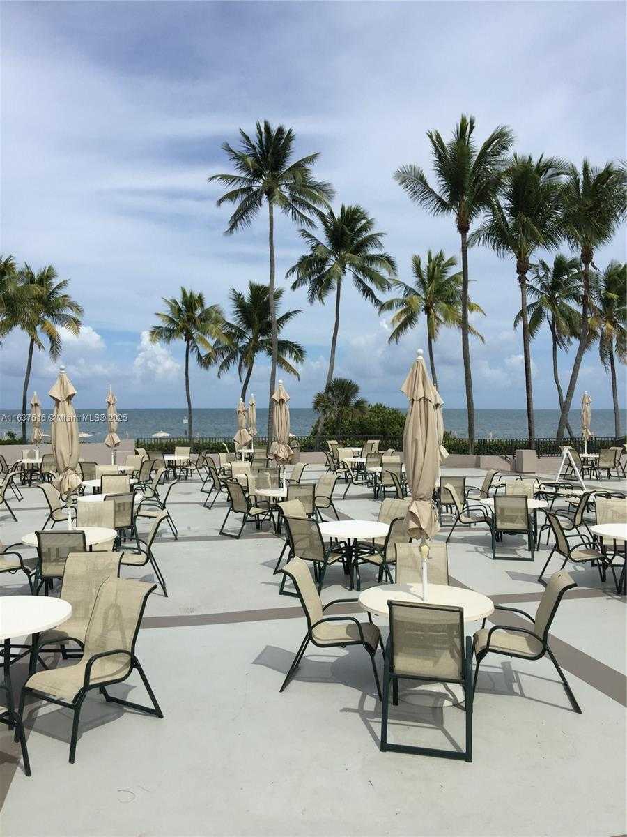 Small Image of 201 CRANDON BLVD #207, Key Biscayne Number 5