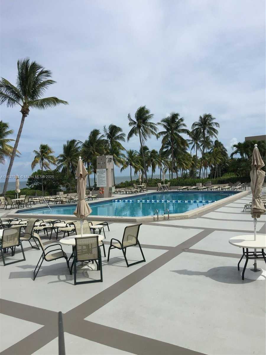 Small Image of 201 CRANDON BLVD #207, Key Biscayne Number 6