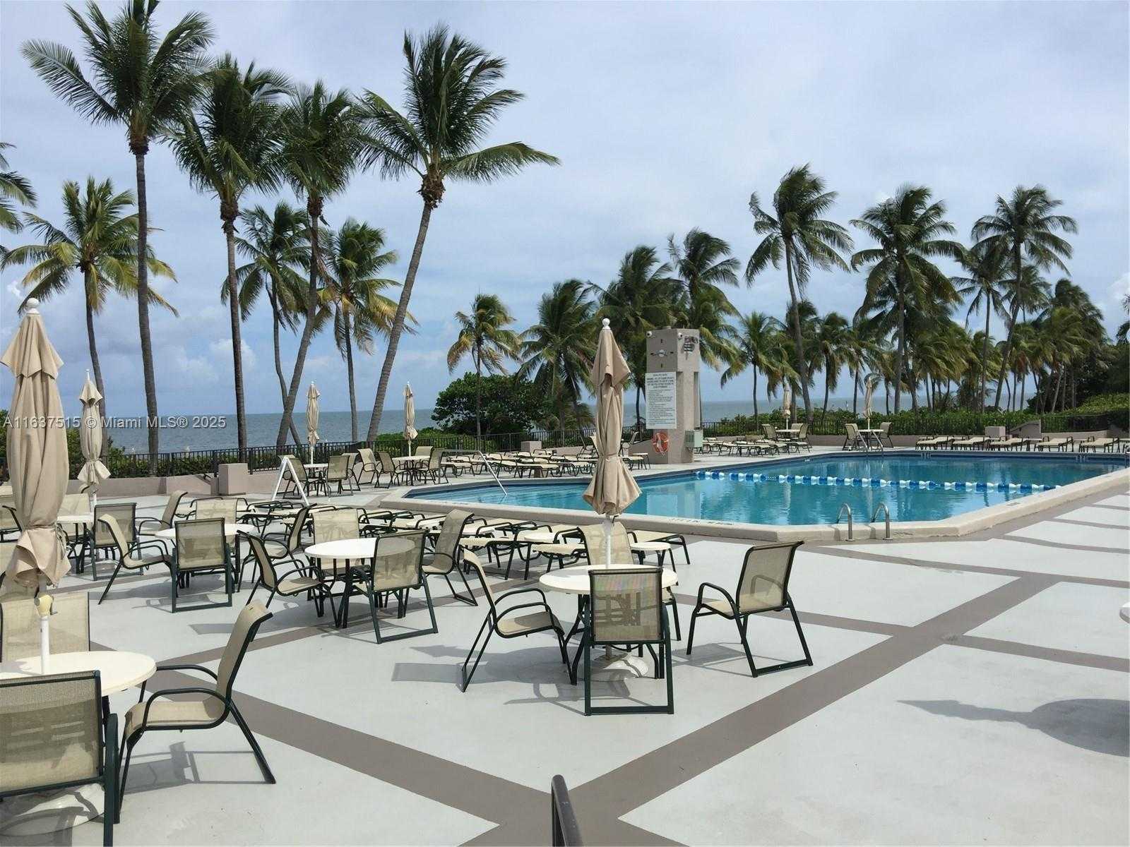 Small Image of 201 CRANDON BLVD #207, Key Biscayne Number 7
