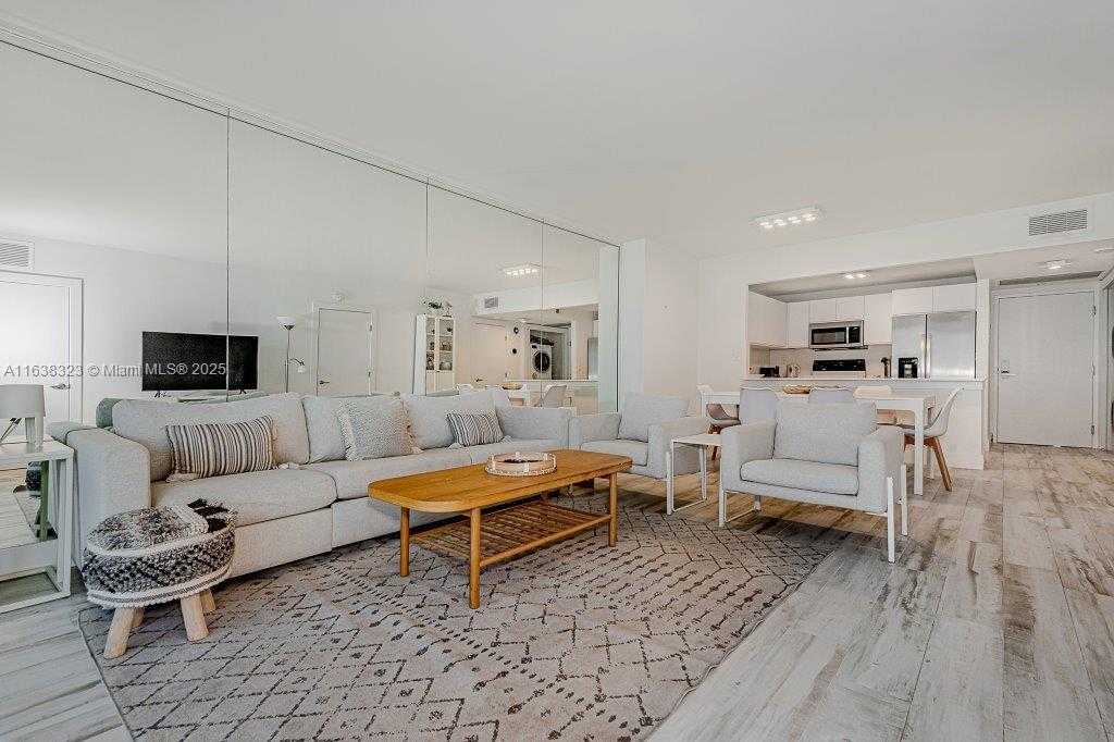 Small Image of 2301 COLLINS AVE #604, Miami Beach Number 12