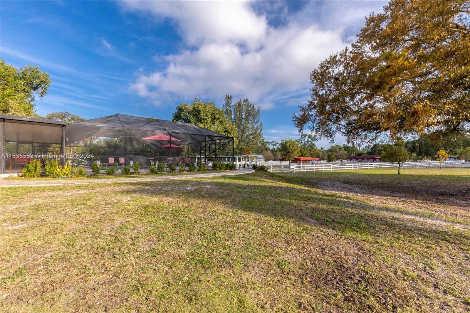 Small Image of 6227 GUN CLUB RD #1, West Palm Beach Number 4