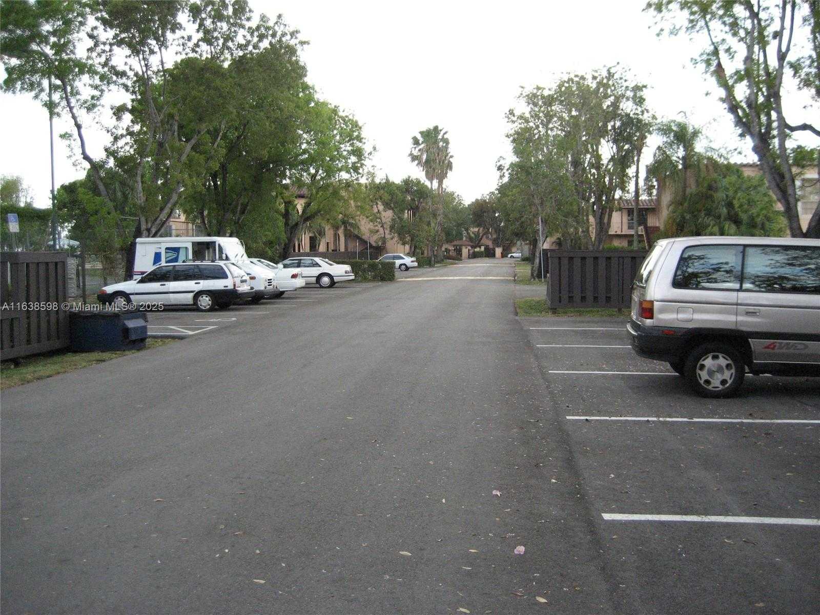 Small Image of 10820 NORTH KENDALL DR #S-6, Miami Number 17