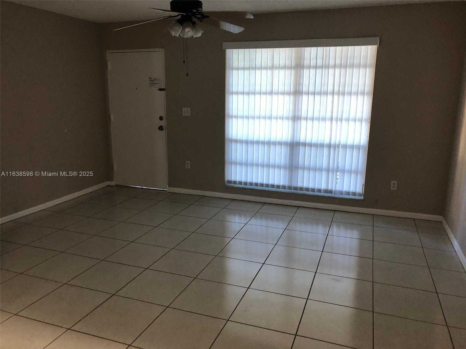 Small Image of 10820 NORTH KENDALL DR #S-6, Miami Number 4