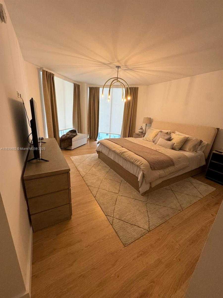 Small Image of 18671 COLLINS AVE #2404, Sunny Isles Beach Number 6
