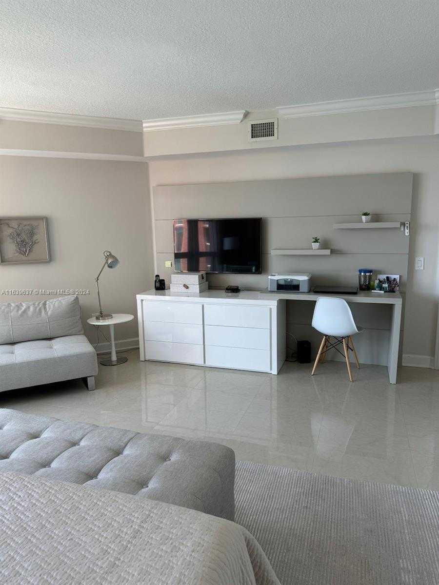 Small Image of 3370 HIDDEN BAY DR #2213, Aventura Number 20